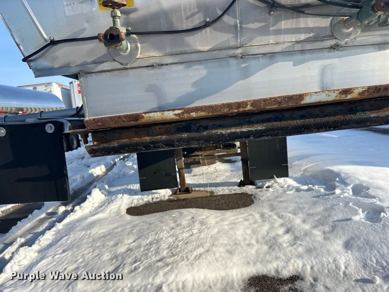 image for item FK1813 1991 Brenner tank trailer