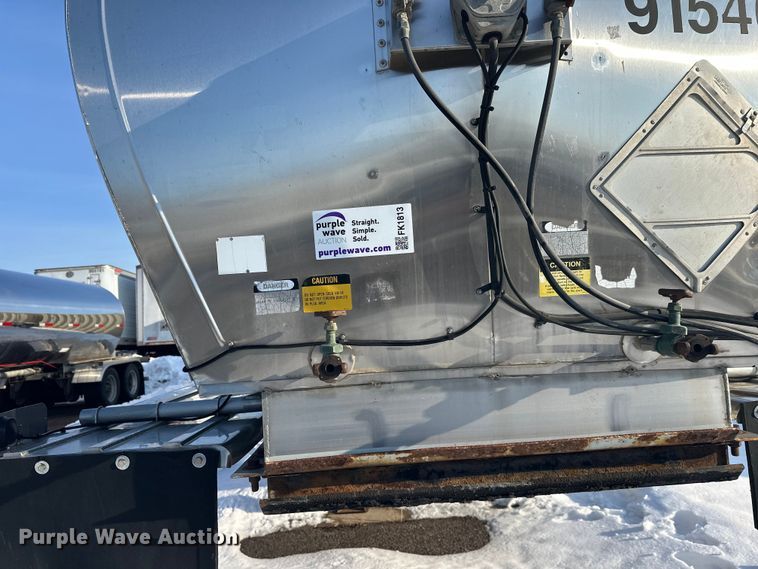 image for item FK1813 1991 Brenner tank trailer