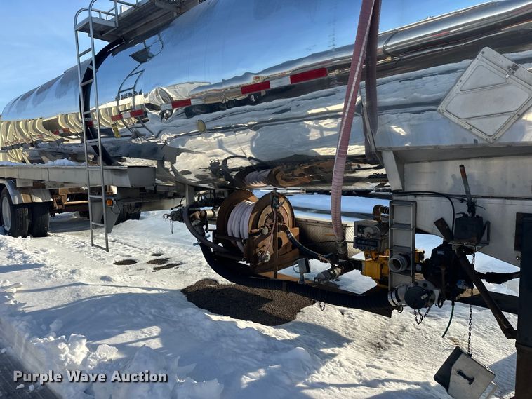 image for item FK1813 1991 Brenner tank trailer