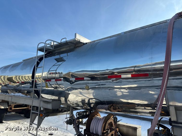 image for item FK1813 1991 Brenner tank trailer