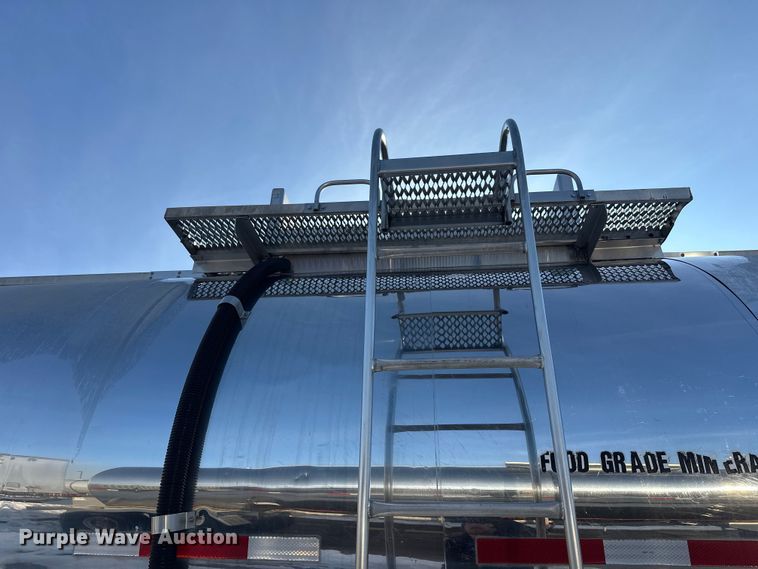 image for item FK1813 1991 Brenner tank trailer