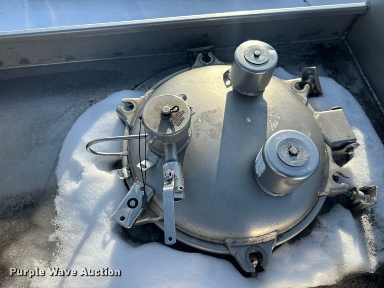 image for item FK1813 1991 Brenner tank trailer