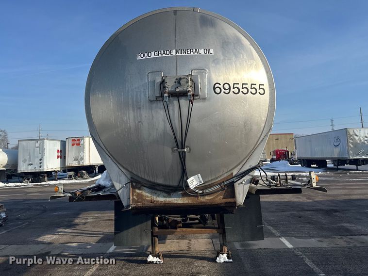 image for item FK1814 1969 Fruehauf tank trailer
