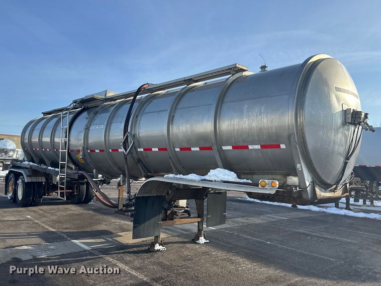 image for item FK1814 1969 Fruehauf tank trailer