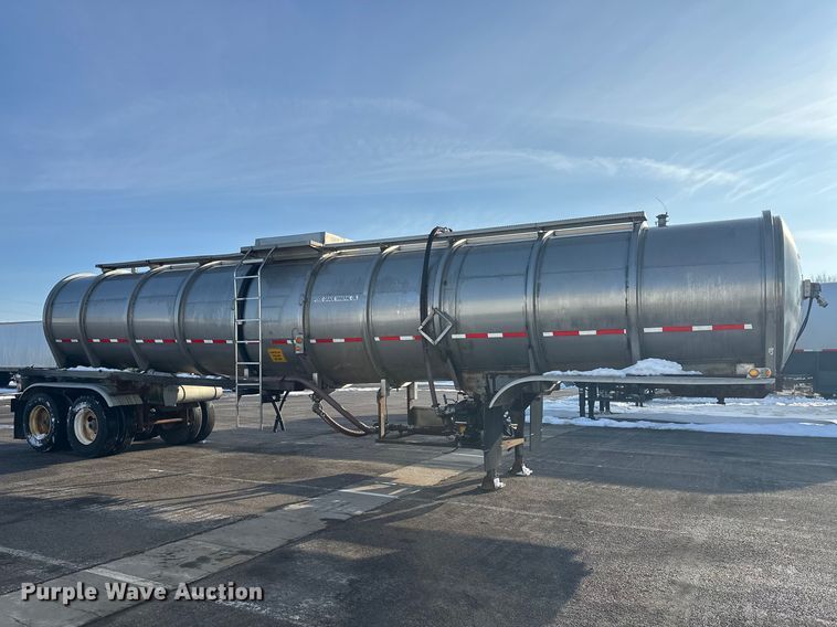 image for item FK1814 1969 Fruehauf tank trailer