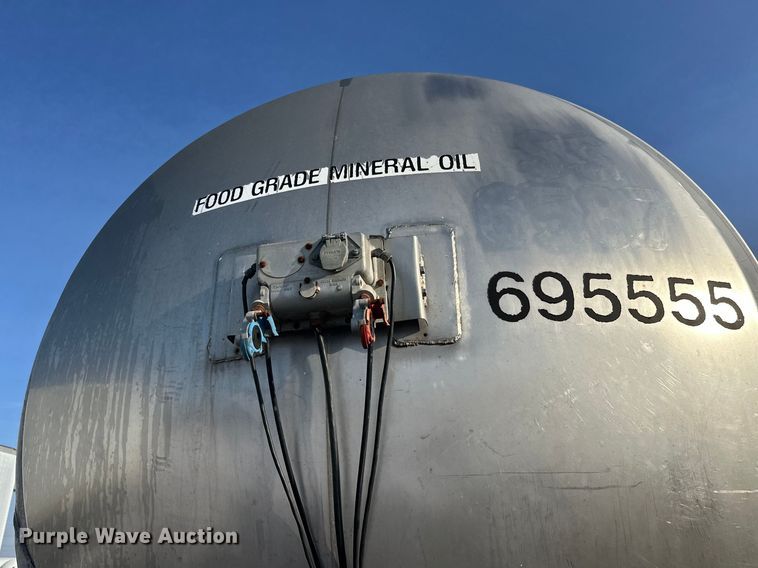 image for item FK1814 1969 Fruehauf tank trailer