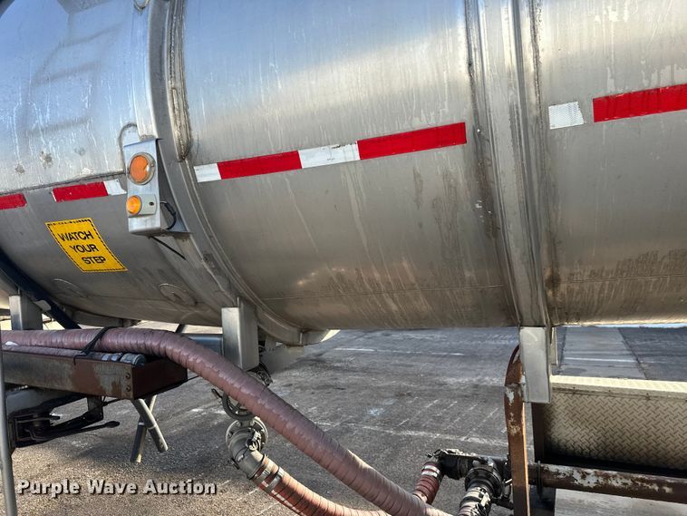 image for item FK1814 1969 Fruehauf tank trailer