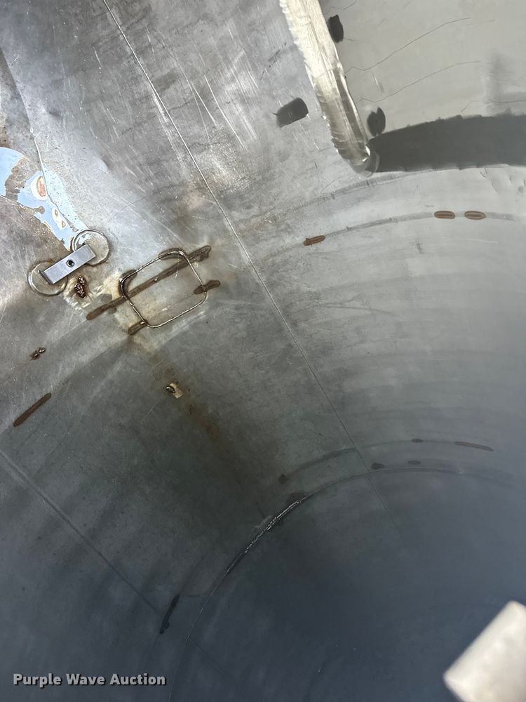 image for item FK1814 1969 Fruehauf tank trailer