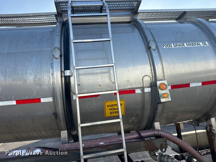 image for item FK1814 1969 Fruehauf tank trailer