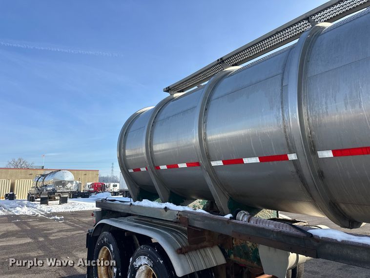 image for item FK1814 1969 Fruehauf tank trailer