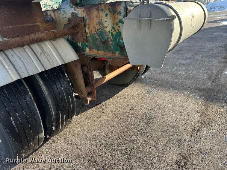 image for item FK1814 1969 Fruehauf tank trailer