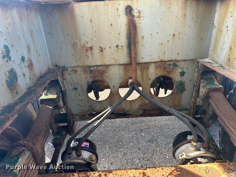 image for item FK1814 1969 Fruehauf tank trailer