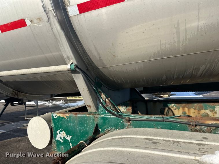 image for item FK1814 1969 Fruehauf tank trailer