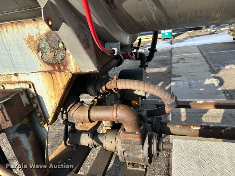 image for item FK1814 1969 Fruehauf tank trailer