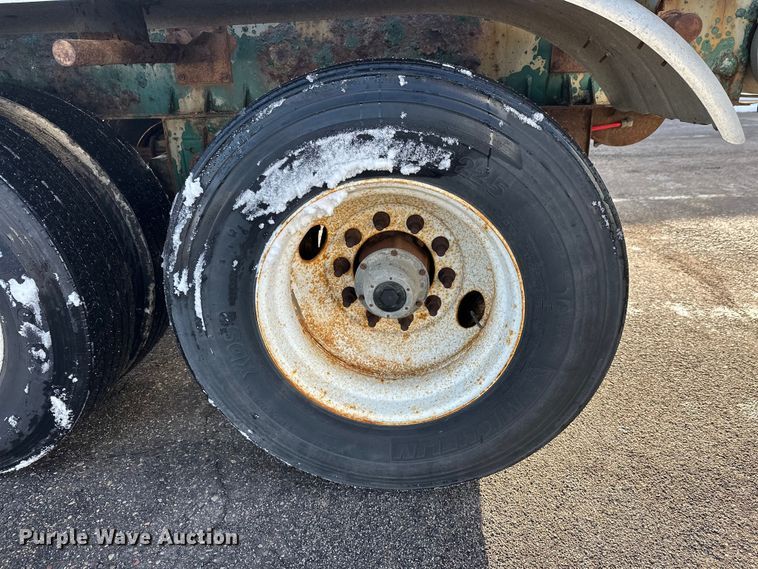 image for item FK1814 1969 Fruehauf tank trailer