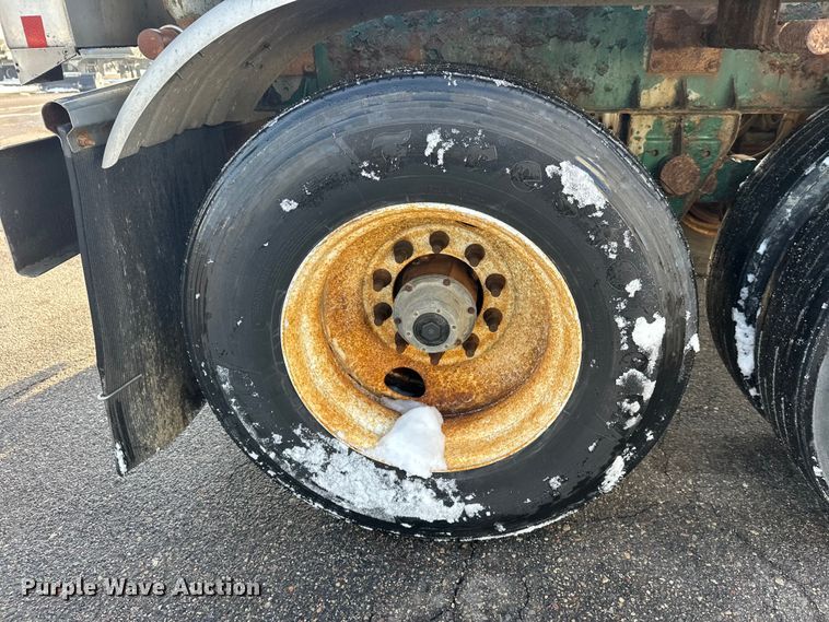 image for item FK1814 1969 Fruehauf tank trailer