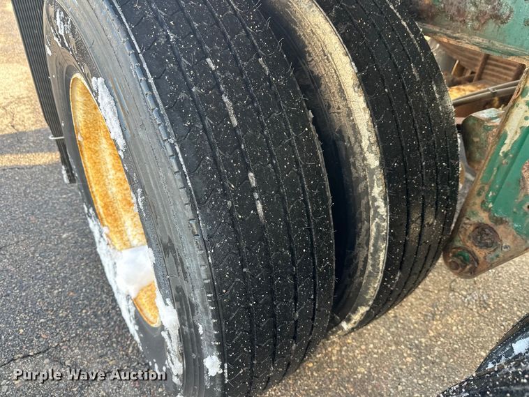 image for item FK1814 1969 Fruehauf tank trailer