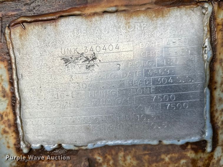 image for item FK1814 1969 Fruehauf tank trailer