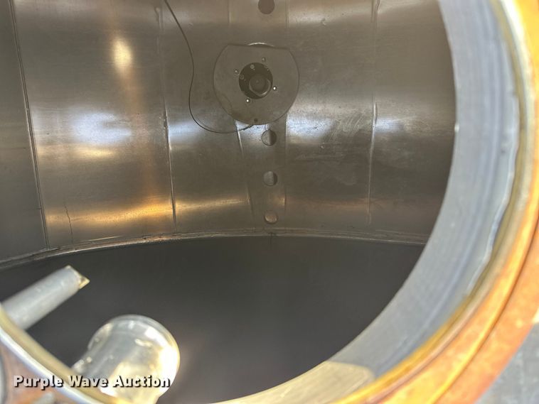 image for item FK1815 2002 Heil tank trailer