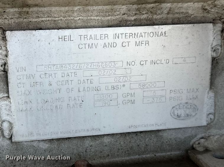 image for item FK1815 2002 Heil tank trailer