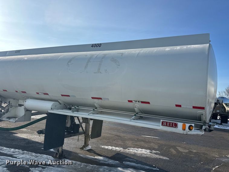 image for item FK1817 1994 Heil tank trailer