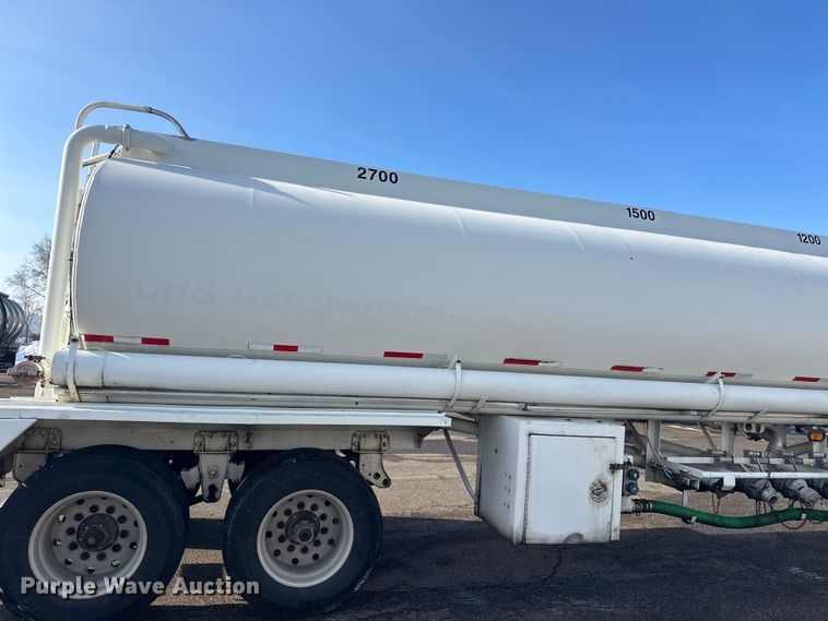 image for item FK1817 1994 Heil tank trailer