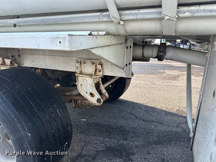 image for item FK1817 1994 Heil tank trailer