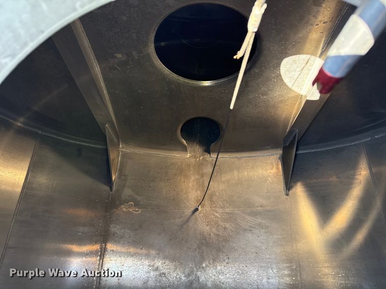 image for item ND9463 2009 Heil tank trailer