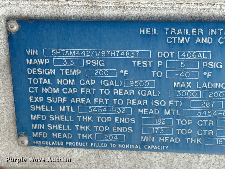 image for item ND9463 2009 Heil tank trailer