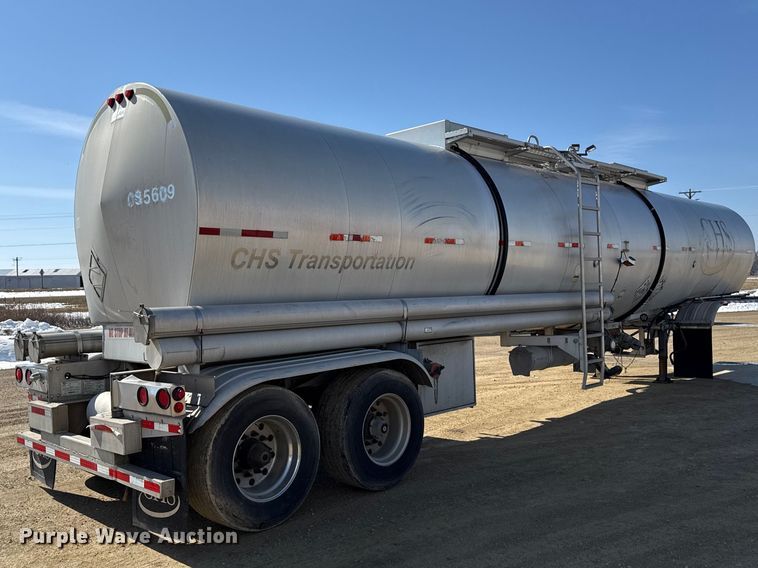 image for item ND9464 2008 Polar tank trailer