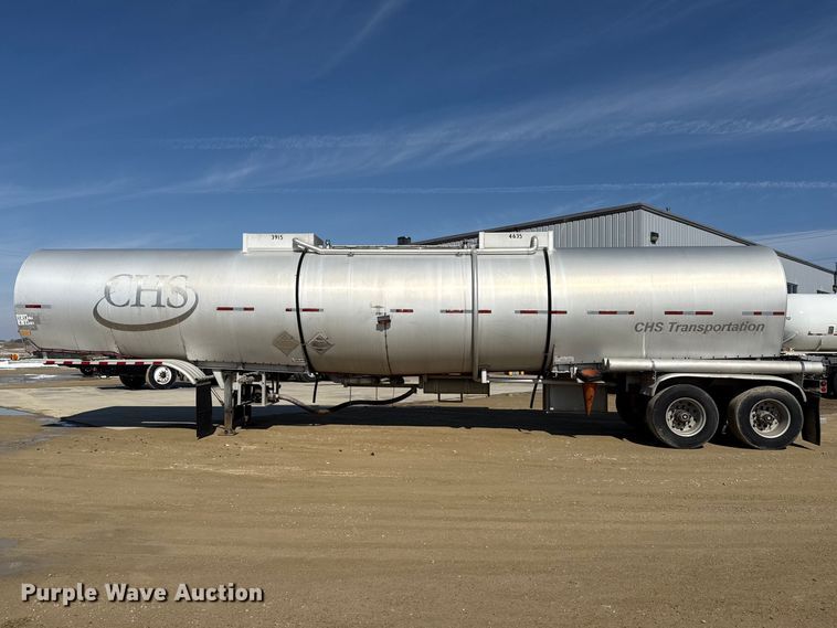 image for item ND9464 2008 Polar tank trailer