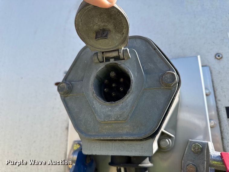 image for item ND9464 2008 Polar tank trailer