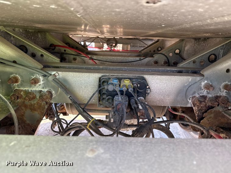 image for item ND9464 2008 Polar tank trailer