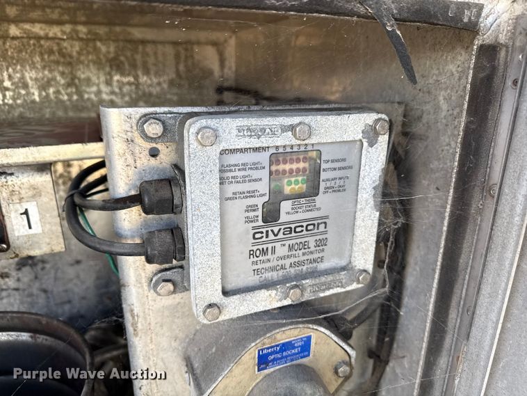 image for item ND9464 2008 Polar tank trailer