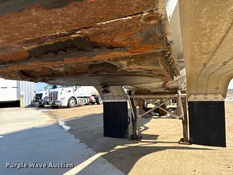 image for item ND9464 2008 Polar tank trailer