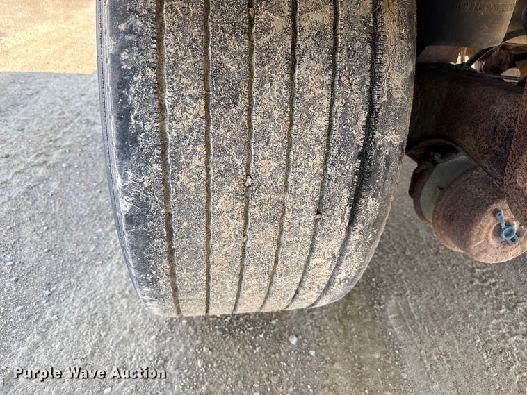 image for item ND9464 2008 Polar tank trailer