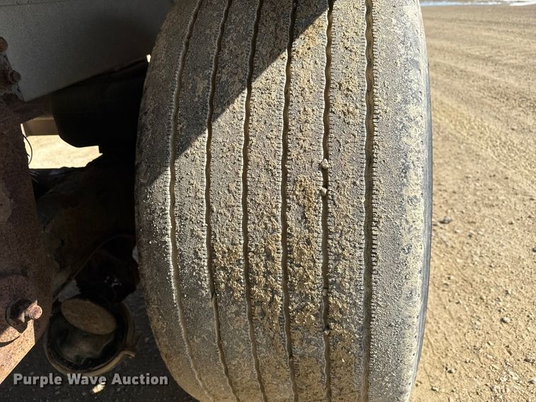 image for item ND9464 2008 Polar tank trailer