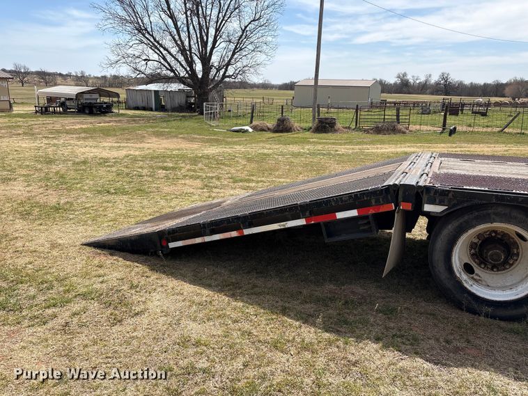 image for item NK9050 1999 Ledwell HT48102HT tilt deck hydraulic tail equipment trailer