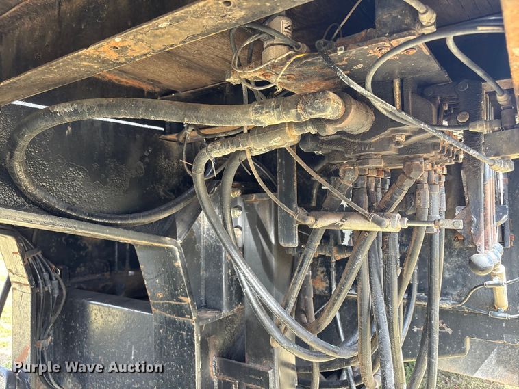 image for item NK9050 1999 Ledwell HT48102HT tilt deck hydraulic tail equipment trailer