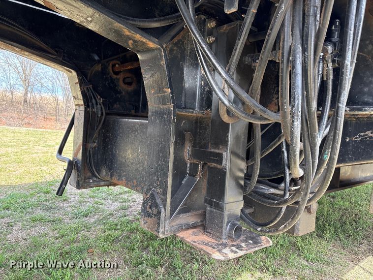 image for item NK9050 1999 Ledwell HT48102HT tilt deck hydraulic tail equipment trailer