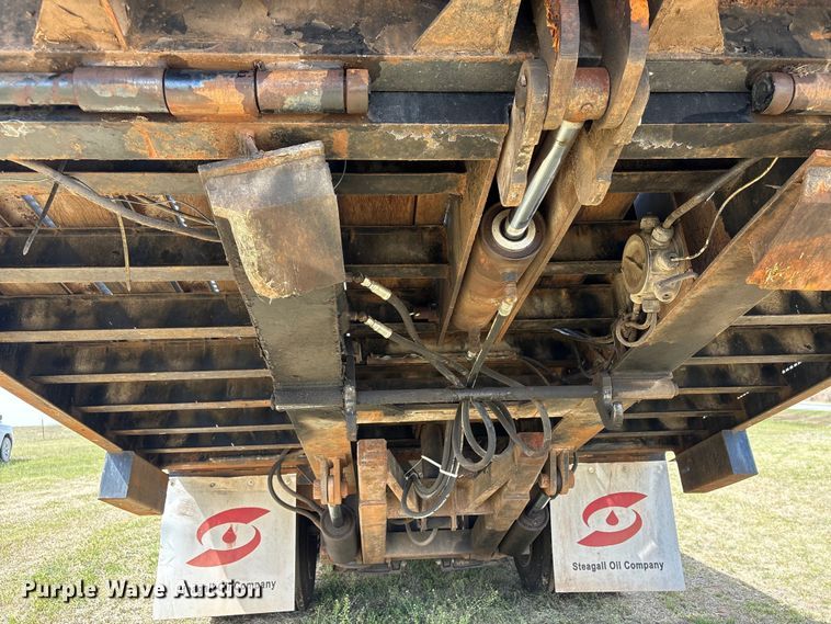 image for item NK9050 1999 Ledwell HT48102HT tilt deck hydraulic tail equipment trailer