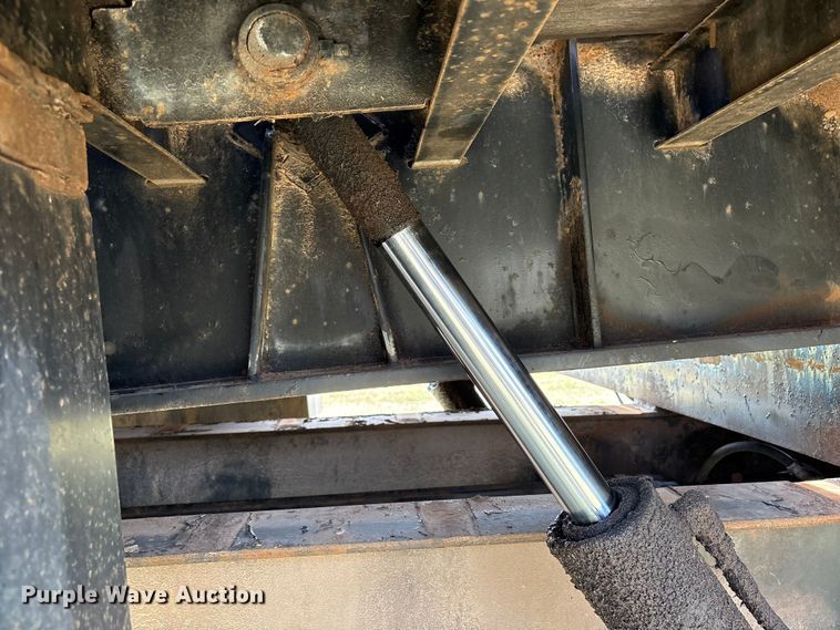 image for item NK9050 1999 Ledwell HT48102HT tilt deck hydraulic tail equipment trailer