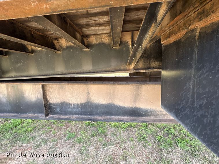 image for item NK9050 1999 Ledwell HT48102HT tilt deck hydraulic tail equipment trailer