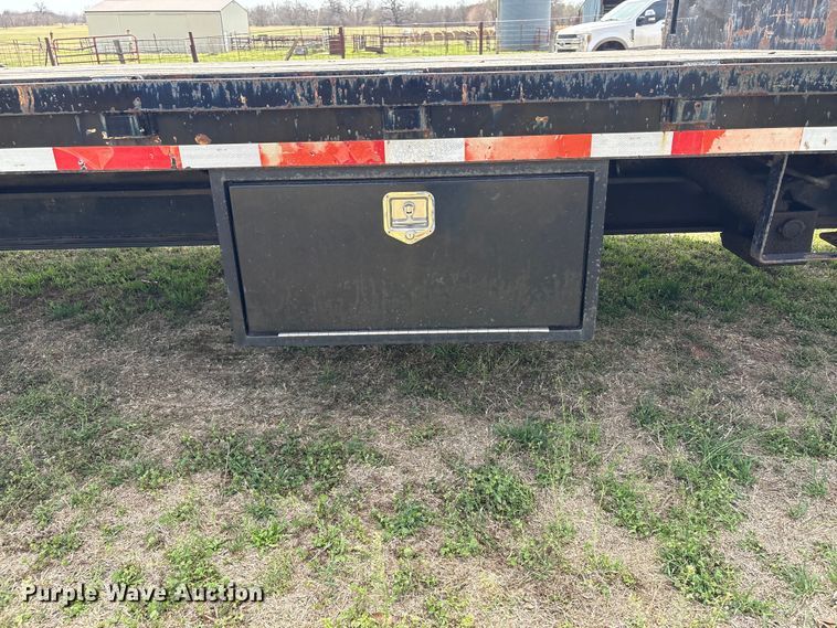 image for item NK9050 1999 Ledwell HT48102HT tilt deck hydraulic tail equipment trailer