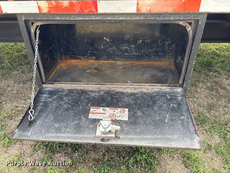 image for item NK9050 1999 Ledwell HT48102HT tilt deck hydraulic tail equipment trailer