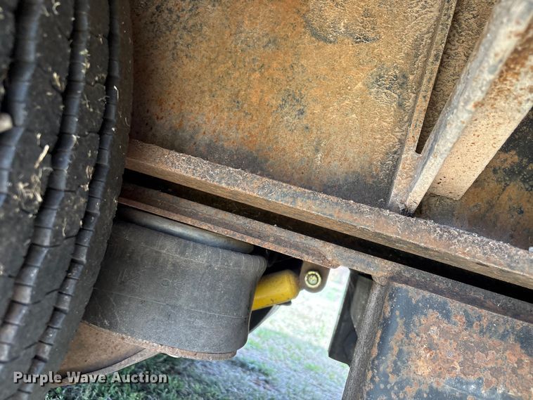 image for item NK9050 1999 Ledwell HT48102HT tilt deck hydraulic tail equipment trailer