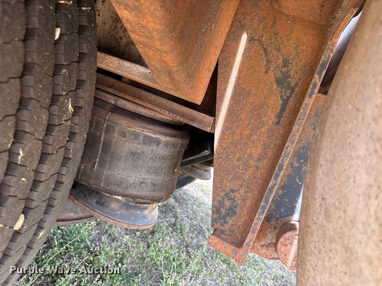 image for item NK9050 1999 Ledwell HT48102HT tilt deck hydraulic tail equipment trailer