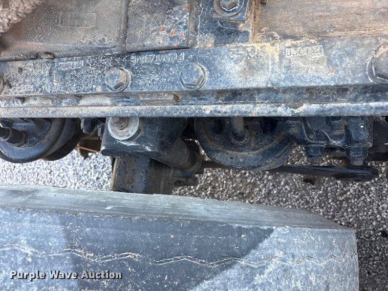 image for item YA1269 2002 Kenworth W900B semi truck