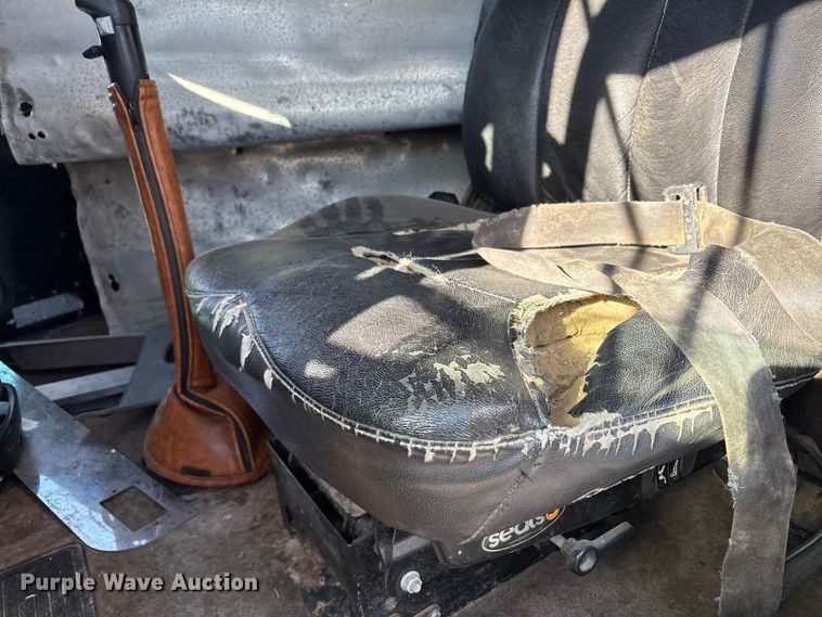 image for item YA1269 2002 Kenworth W900B semi truck