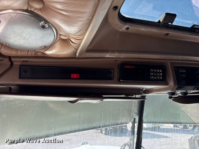 image for item YA1269 2002 Kenworth W900B semi truck